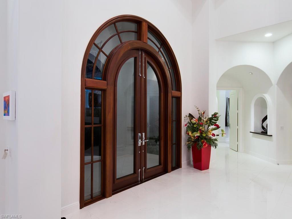 MARCO BEACH - Residential