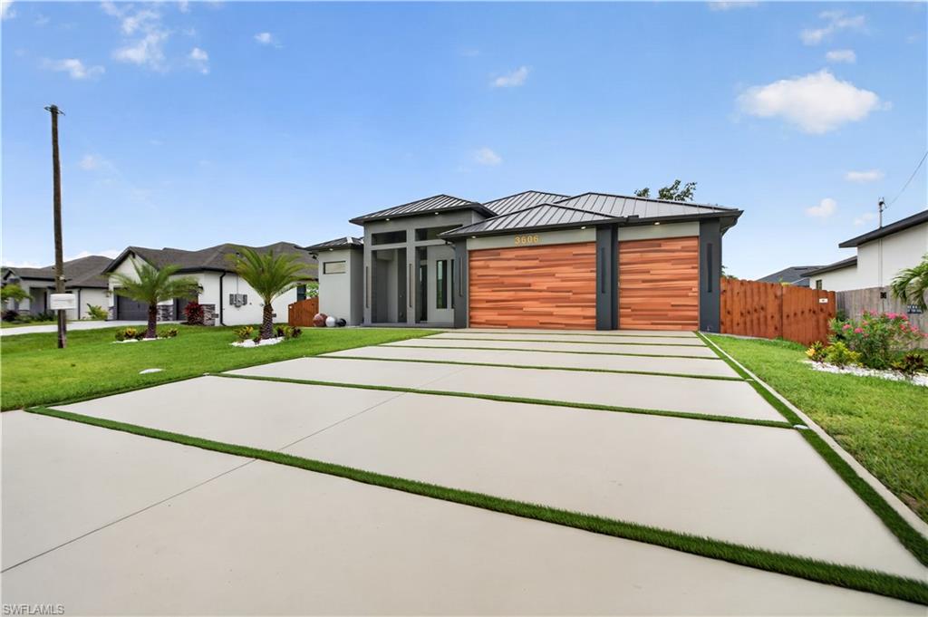 CAPE CORAL - Residential