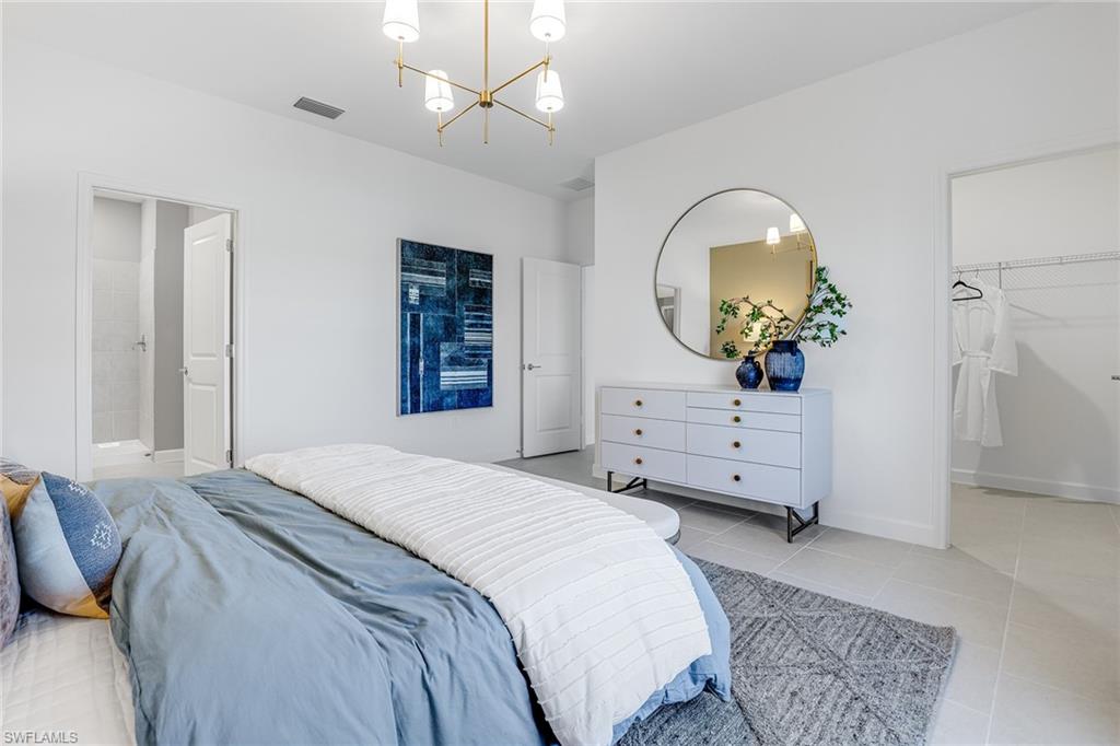 HAMPTON LAKES - Residential