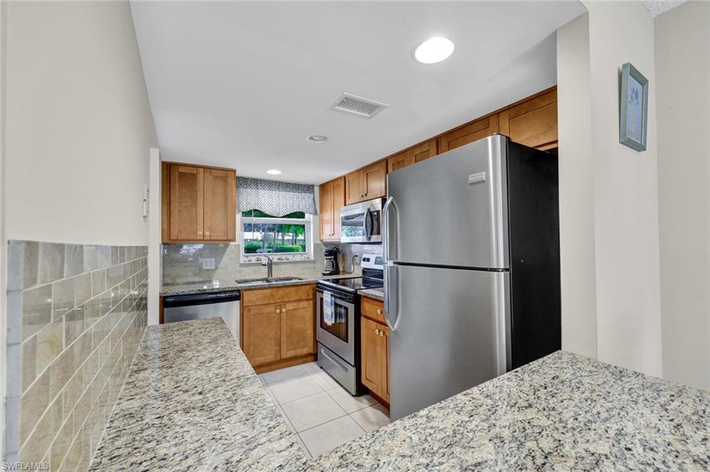 TURTLE LAKE GOLF COLONY - Residential Lease