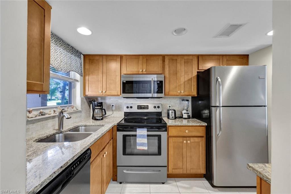 TURTLE LAKE GOLF COLONY - Residential Lease