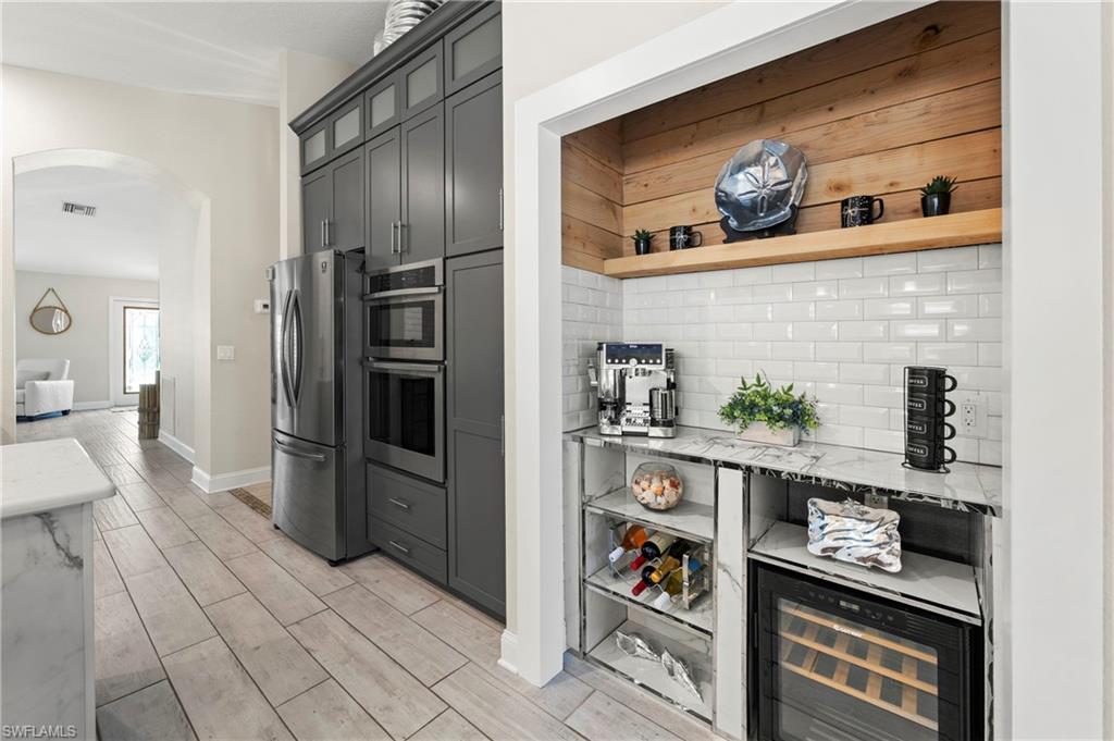 GLADIOLUS PRESERVE - Residential