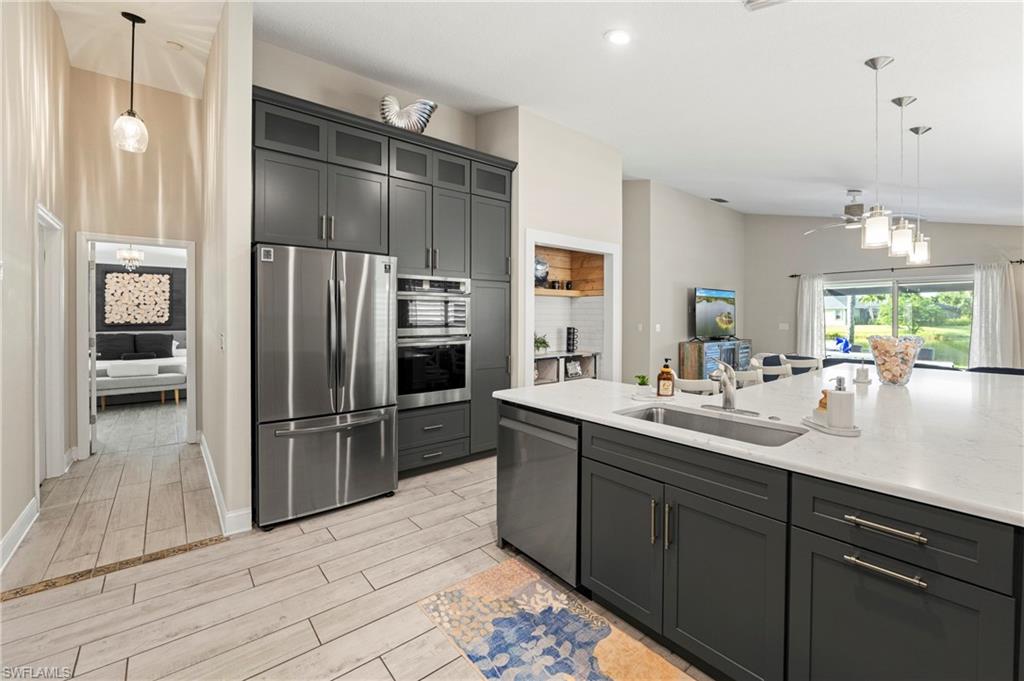 GLADIOLUS PRESERVE - Residential