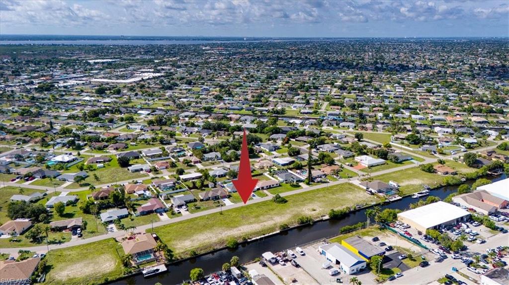 CAPE CORAL - Land