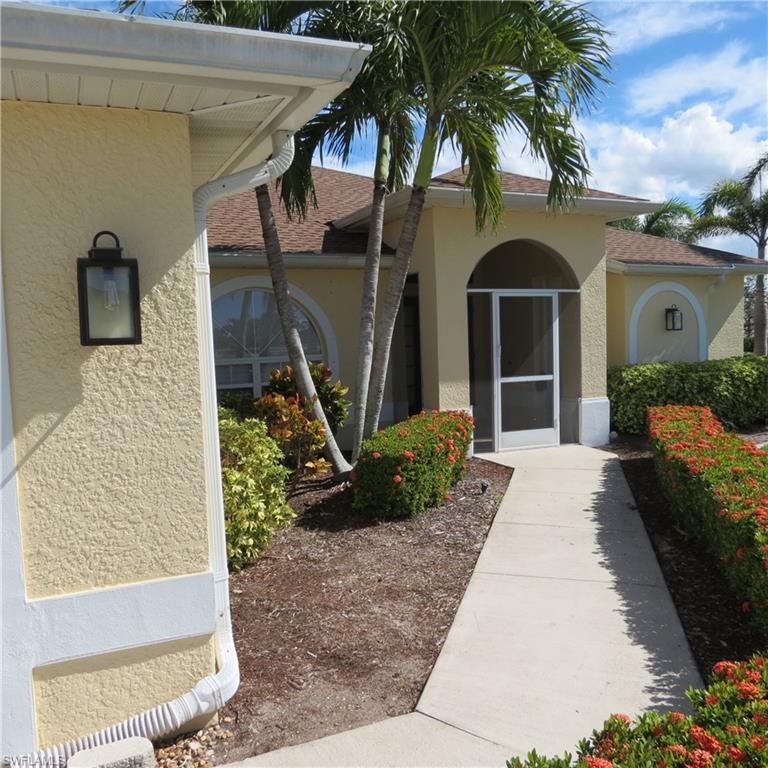 CAPE CORAL - Residential