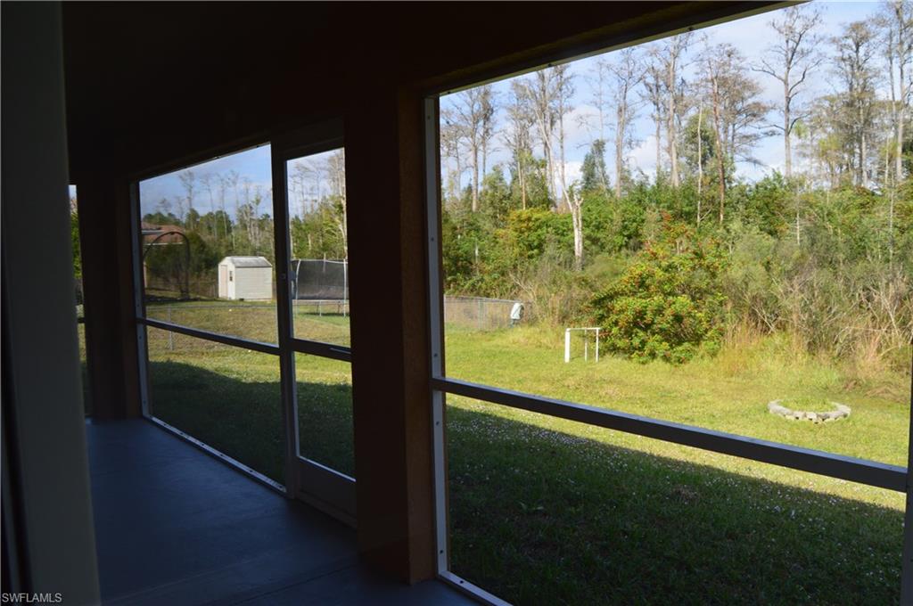 MIRROR LAKES - Residential