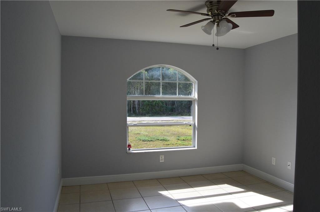 MIRROR LAKES - Residential