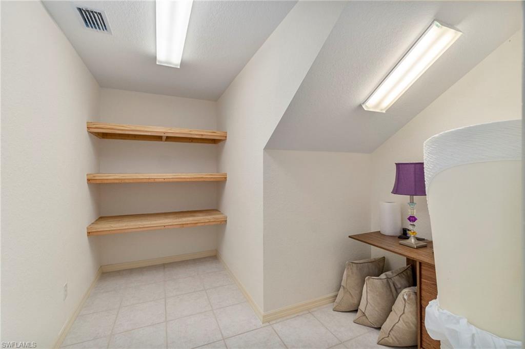WELLINGTON PLACE - Residential
