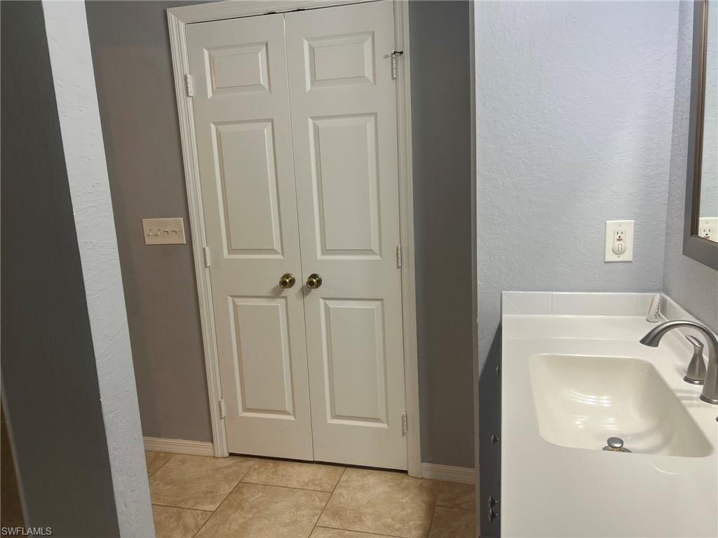 THE TIDES AT PELICAN LANDING - Residential Lease