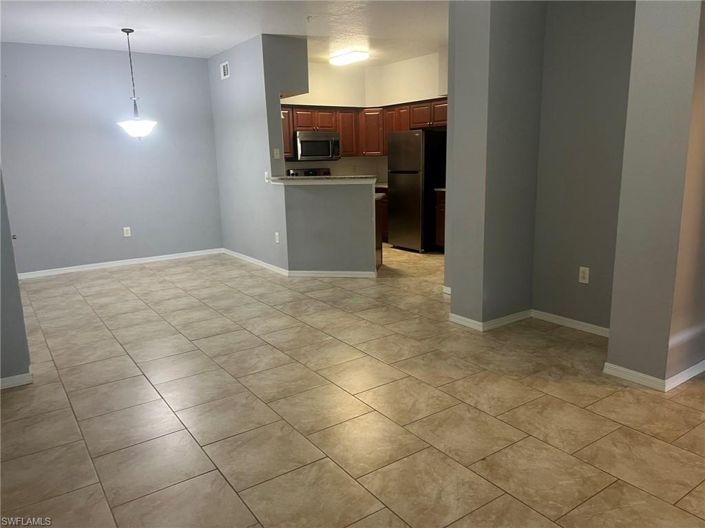 THE TIDES AT PELICAN LANDING - Residential Lease