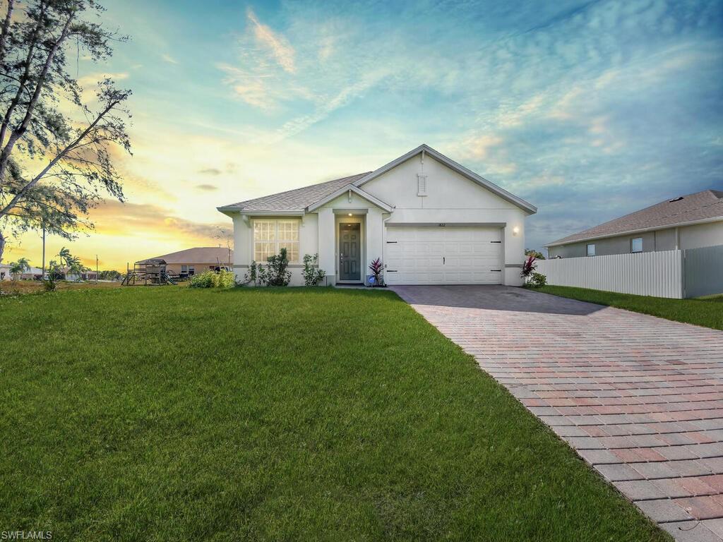 CAPE CORAL - Residential