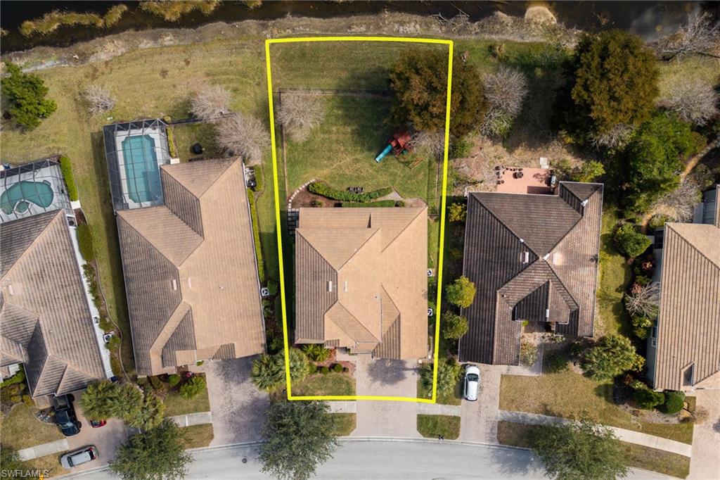HAMPTON LAKES - Residential
