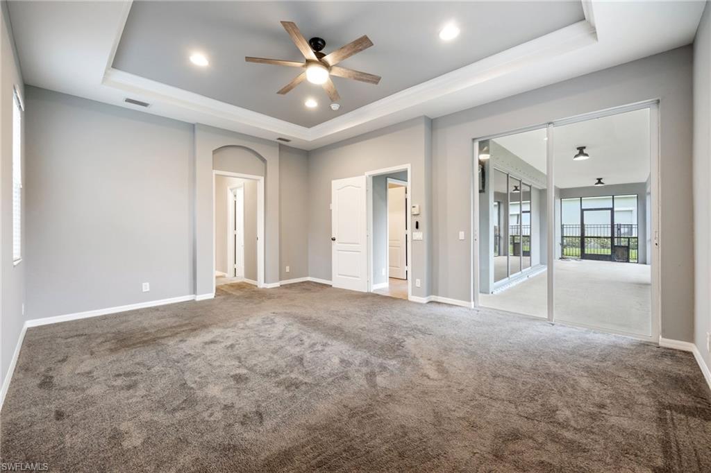 HAMPTON LAKES - Residential