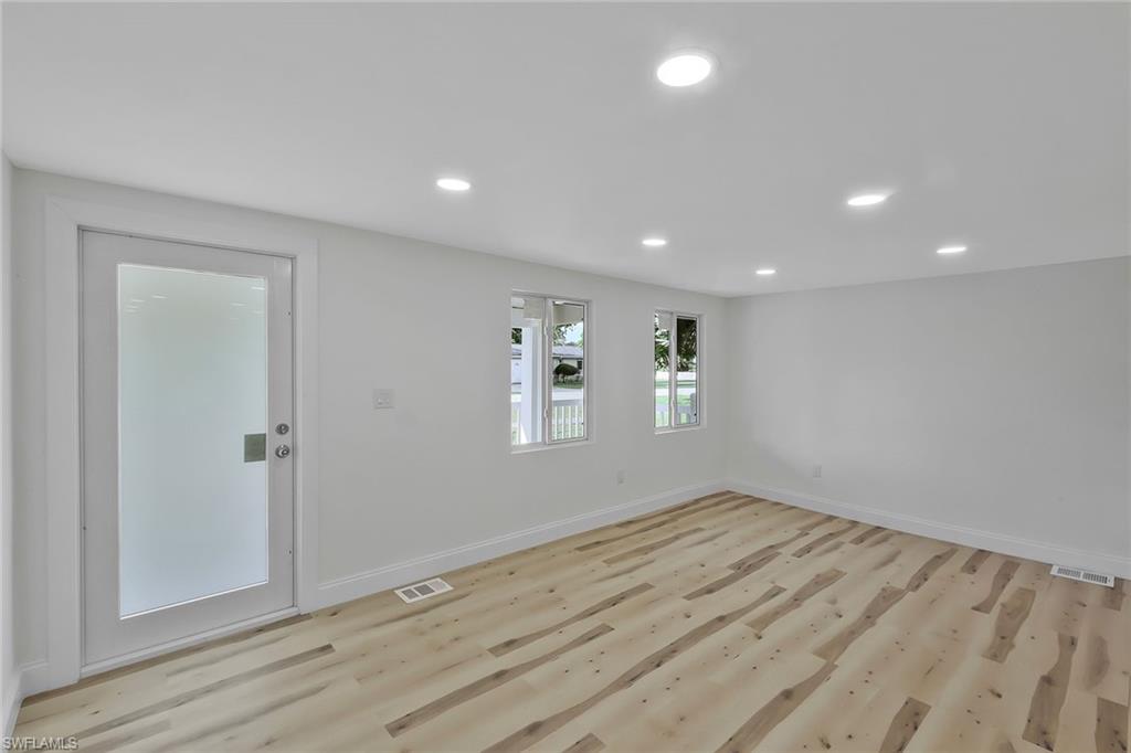 PALMLEE PARK - Residential