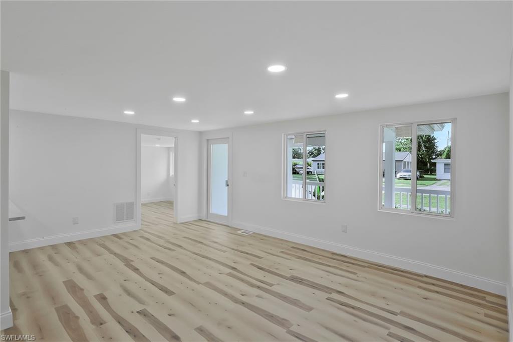 PALMLEE PARK - Residential