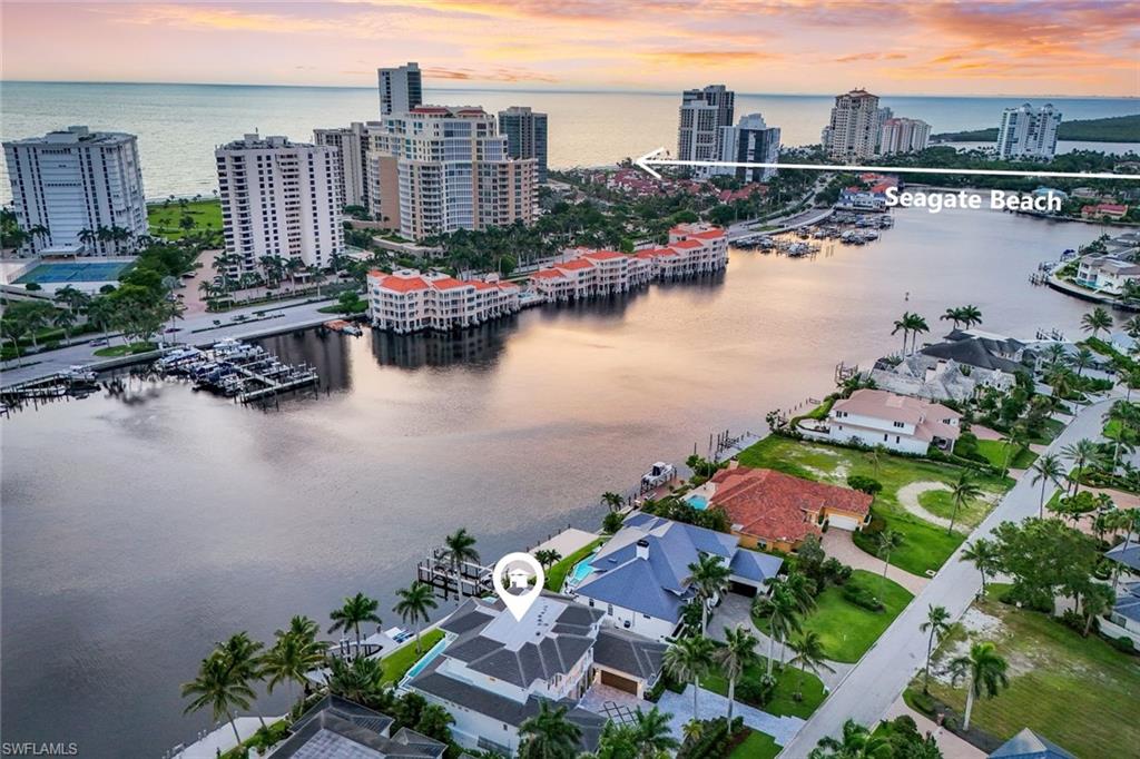 PARK SHORE - Residential