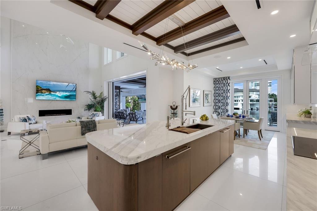 PARK SHORE - Residential