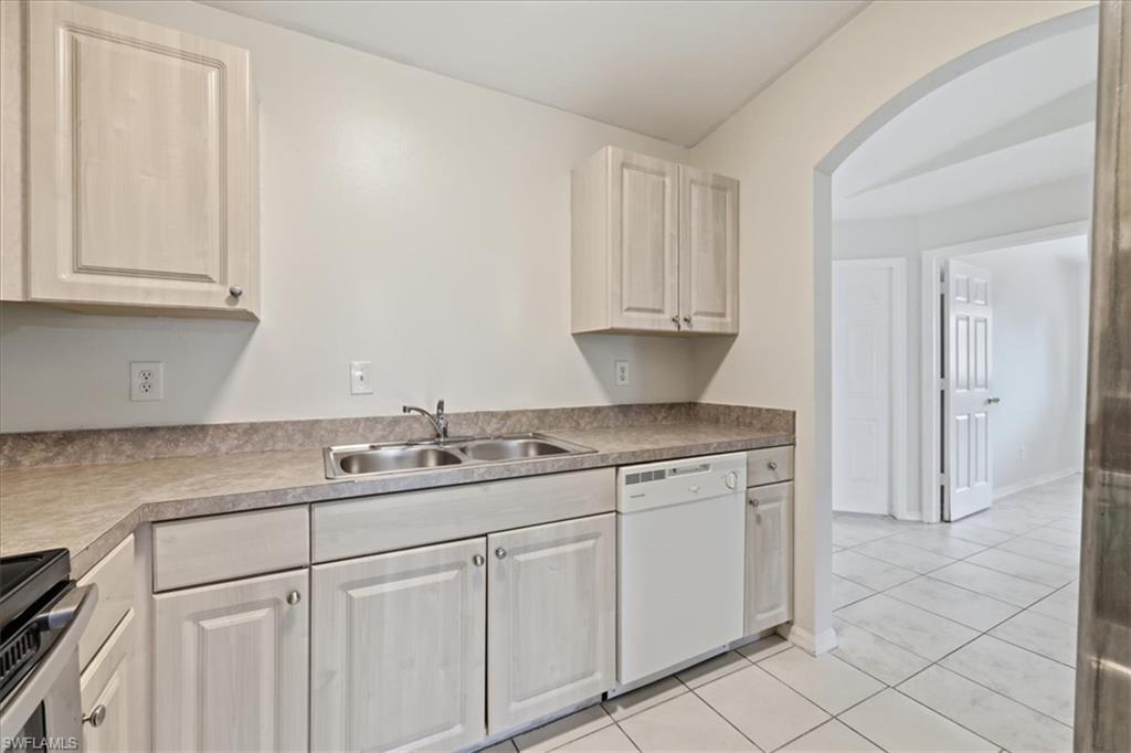 CAPE CORAL - Residential Income