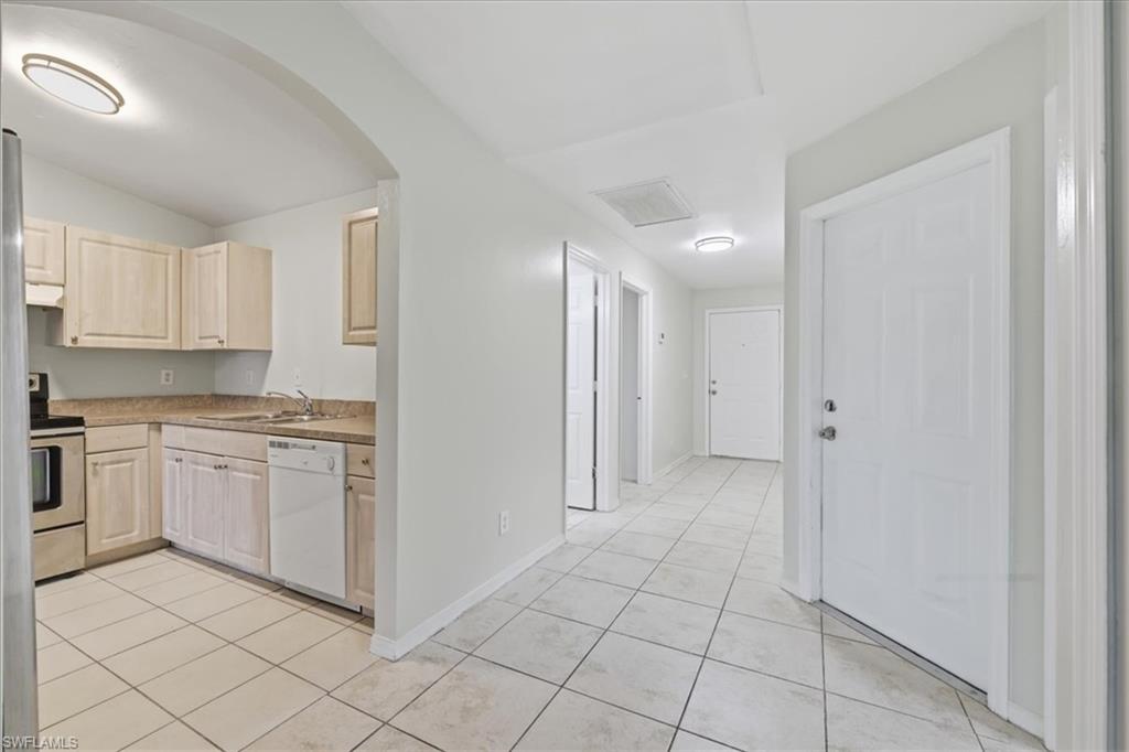 CAPE CORAL - Residential Income
