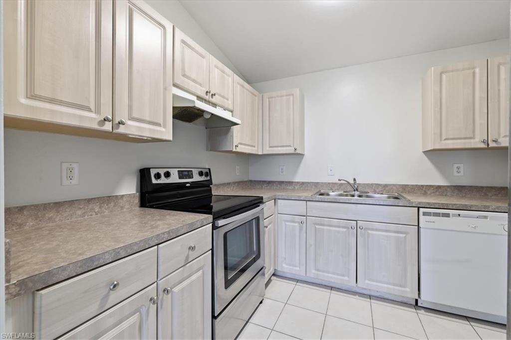 CAPE CORAL - Residential Income