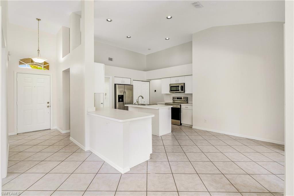 BERKSHIRE LAKES - Residential