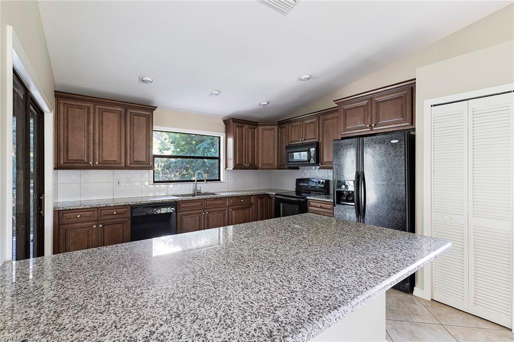 ISLAND PARK VILLAGE - Residential