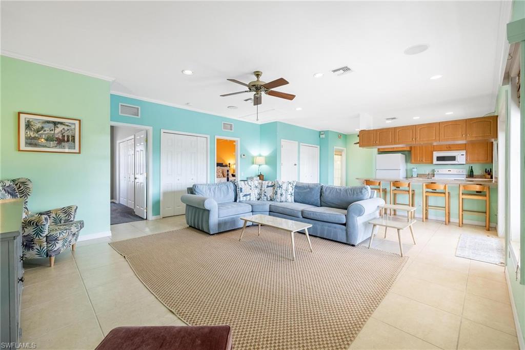 ISLAND HARBORS - Residential