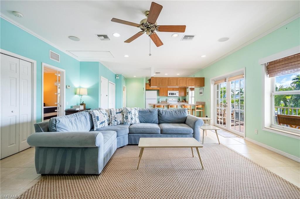 ISLAND HARBORS - Residential