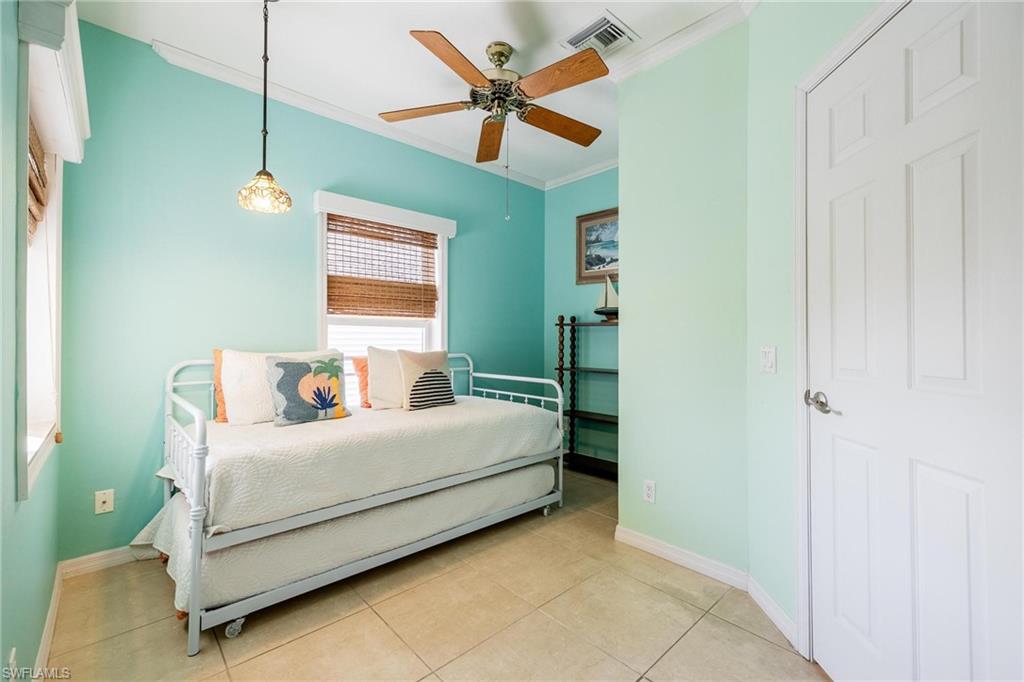 ISLAND HARBORS - Residential