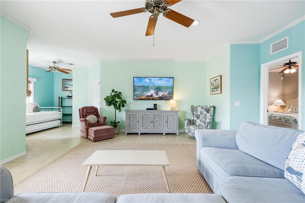 ISLAND HARBORS - Residential