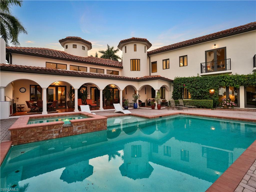ROYAL HARBOR - Residential