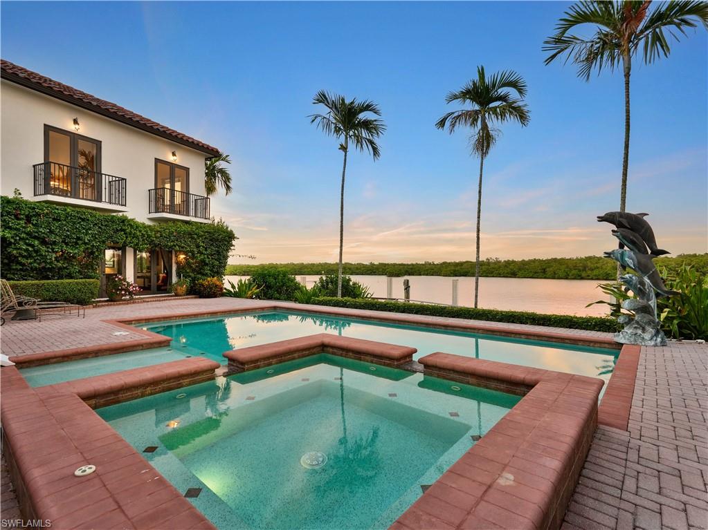 ROYAL HARBOR - Residential