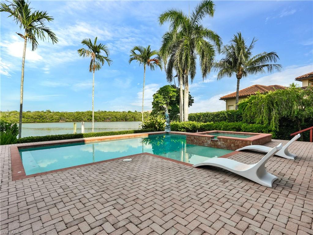 ROYAL HARBOR - Residential