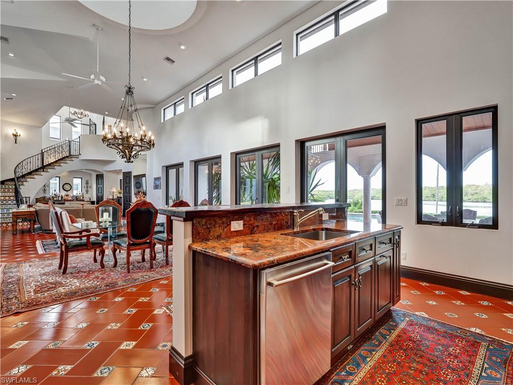 ROYAL HARBOR - Residential