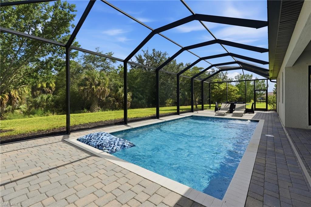 PORTICO - Residential