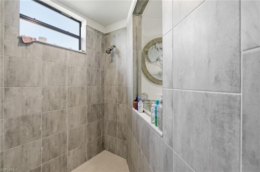 PORTICO - Residential