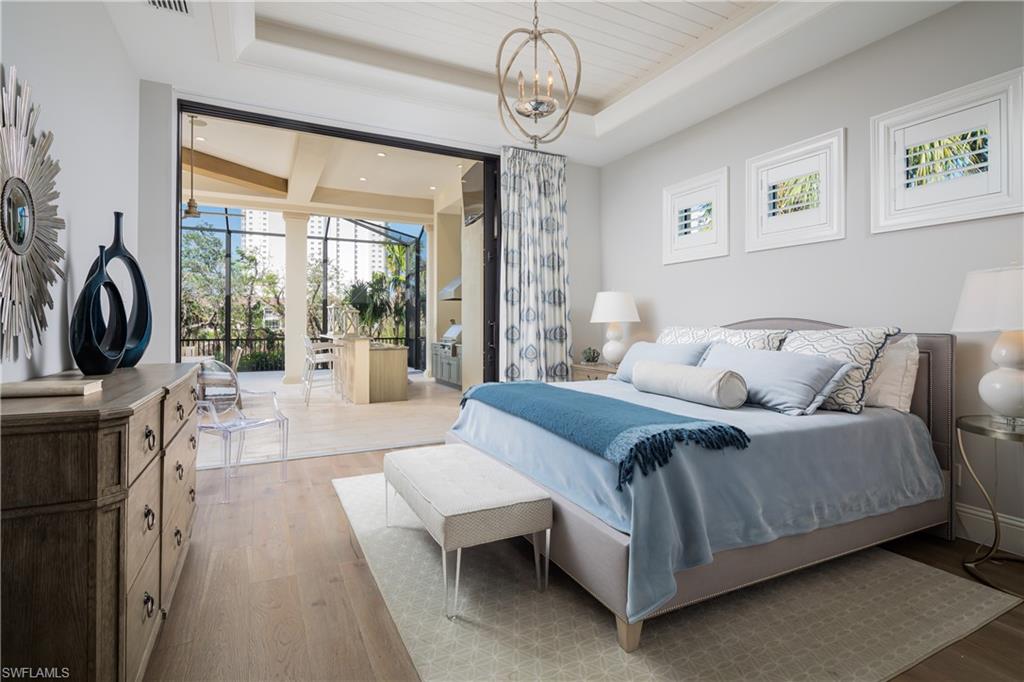 BAY WOODS - Residential