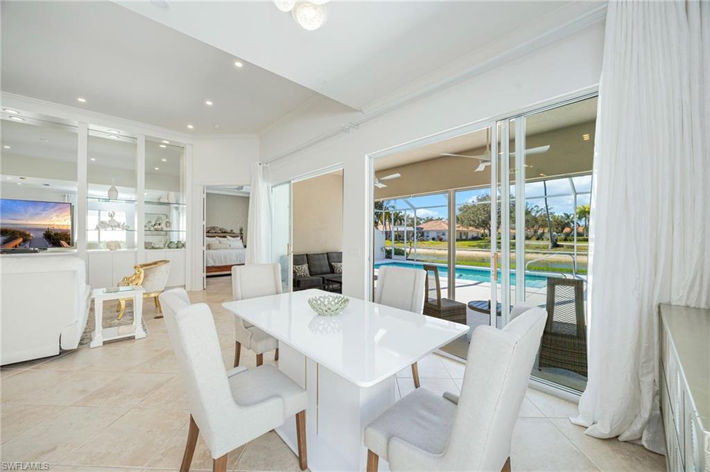 VILLAGE WALK - Residential