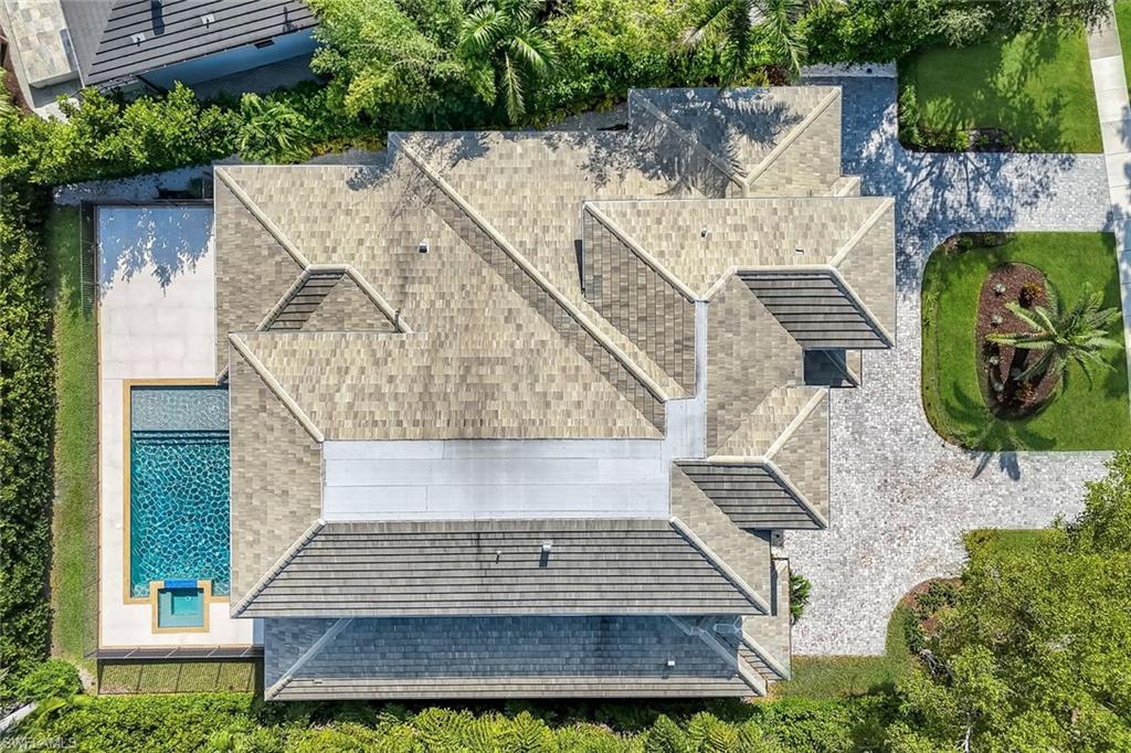 MOORINGS - Residential