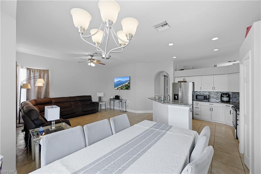 GOLDEN GATE ESTATES - Residential