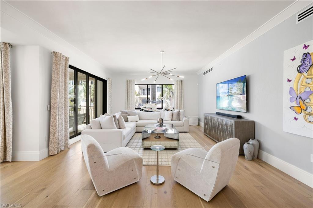 QUATTRO AT NAPLES SQUARE - Residential