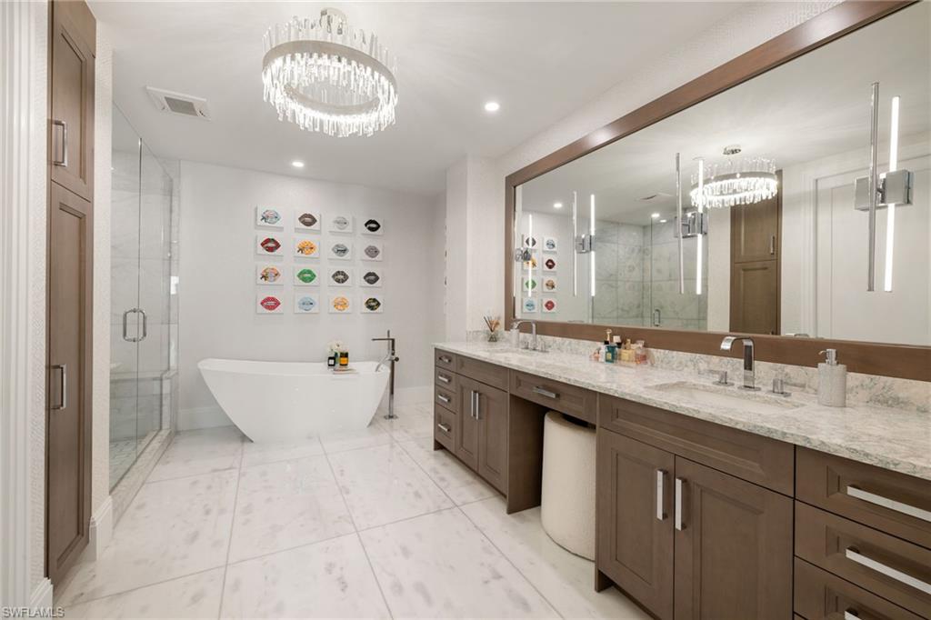 QUATTRO AT NAPLES SQUARE - Residential