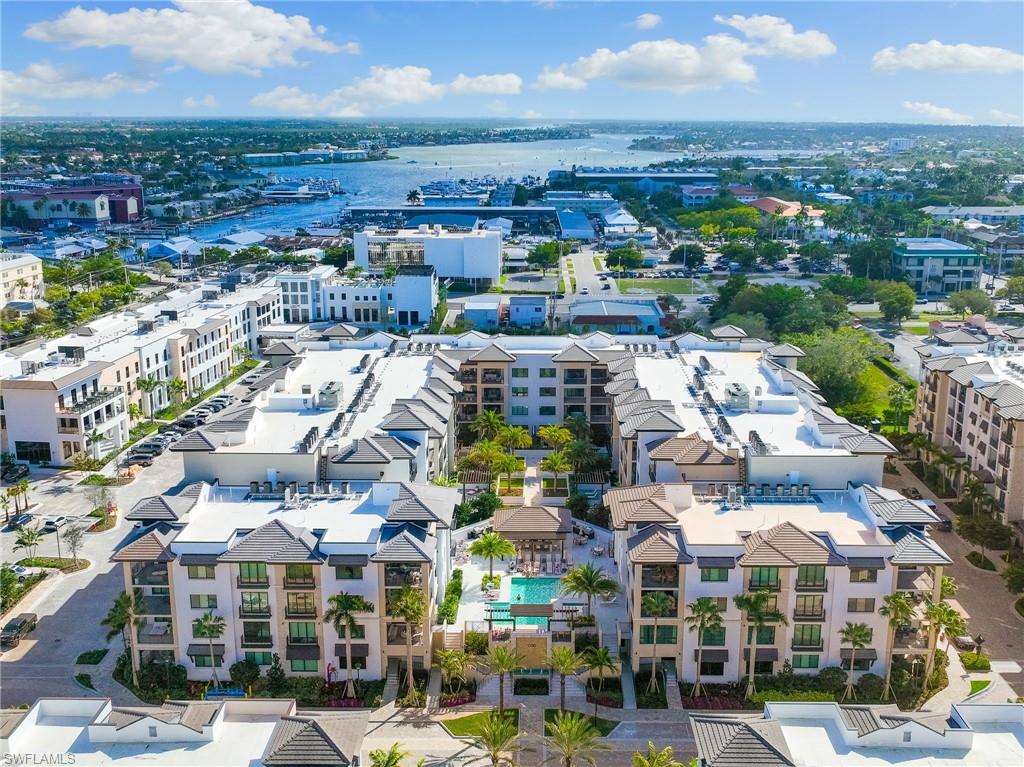 QUATTRO AT NAPLES SQUARE - Residential