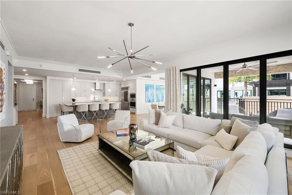 QUATTRO AT NAPLES SQUARE - Residential