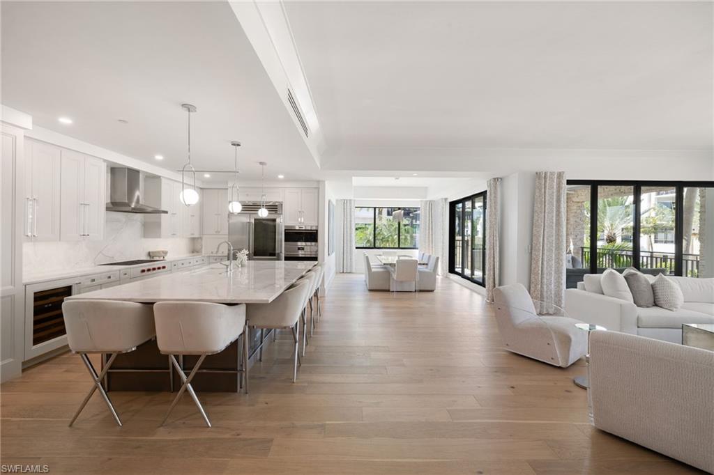 QUATTRO AT NAPLES SQUARE - Residential