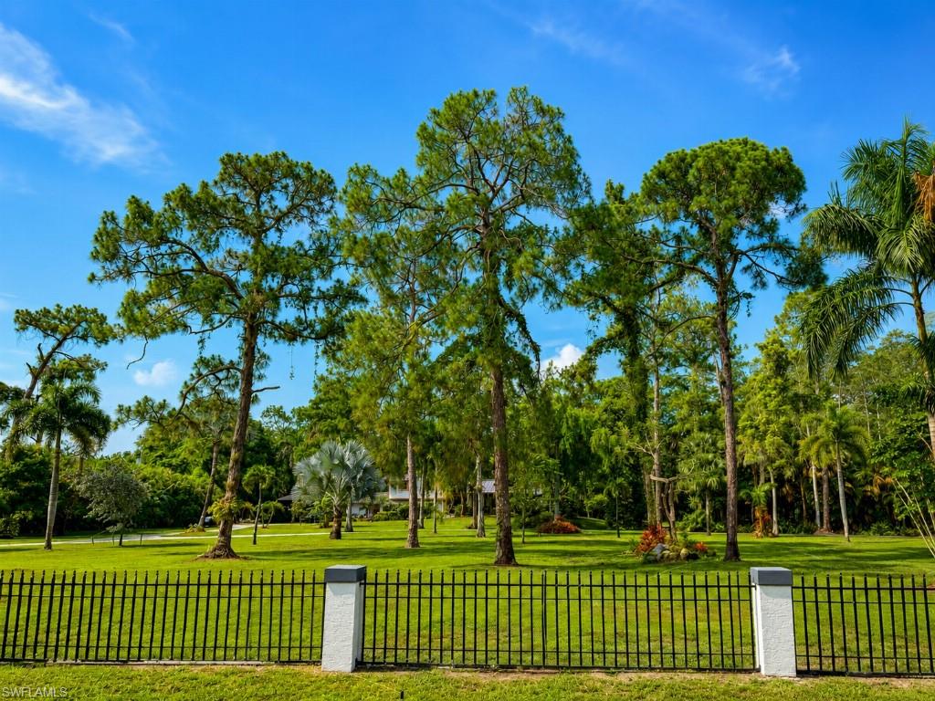LOGAN WOODS - Residential