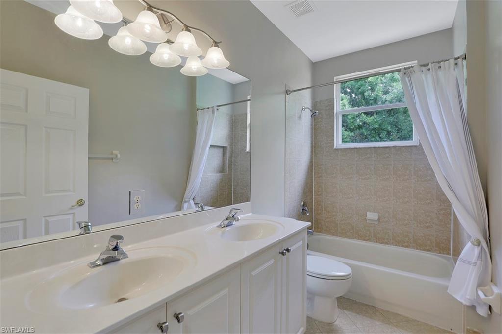 SATURNIA LAKES - Residential
