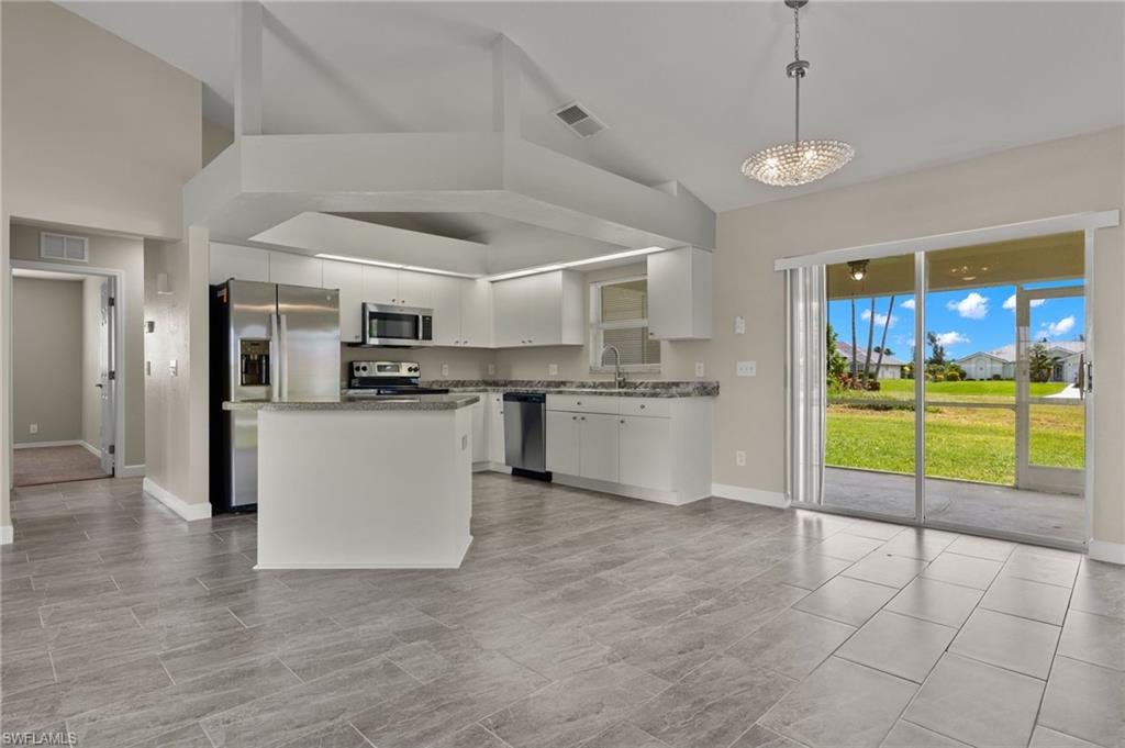 CAPE CORAL - Residential Lease