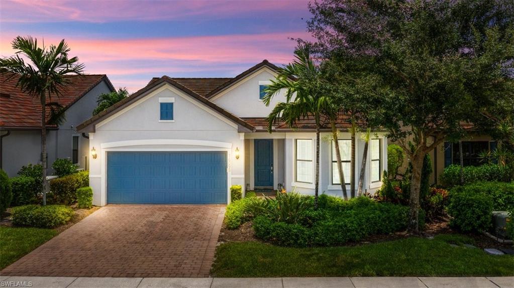 CAMDEN LAKES - Residential