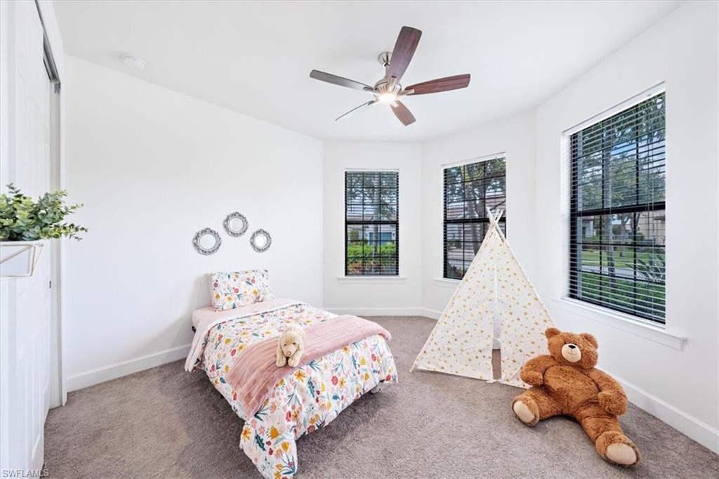 CAMDEN LAKES - Residential
